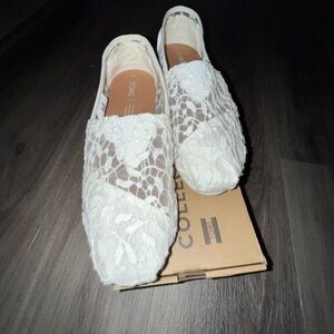 Toms white lace flats